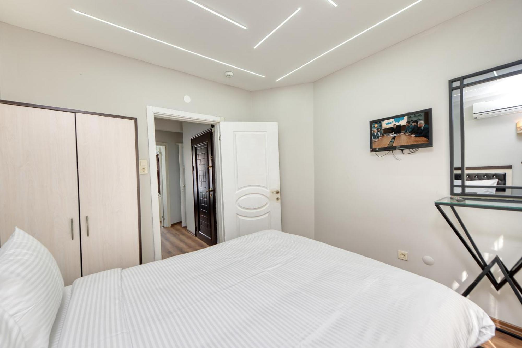 Bright Apart Hotel Istanboel Buitenkant foto